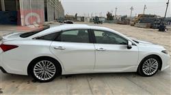 تويوتا أفالون